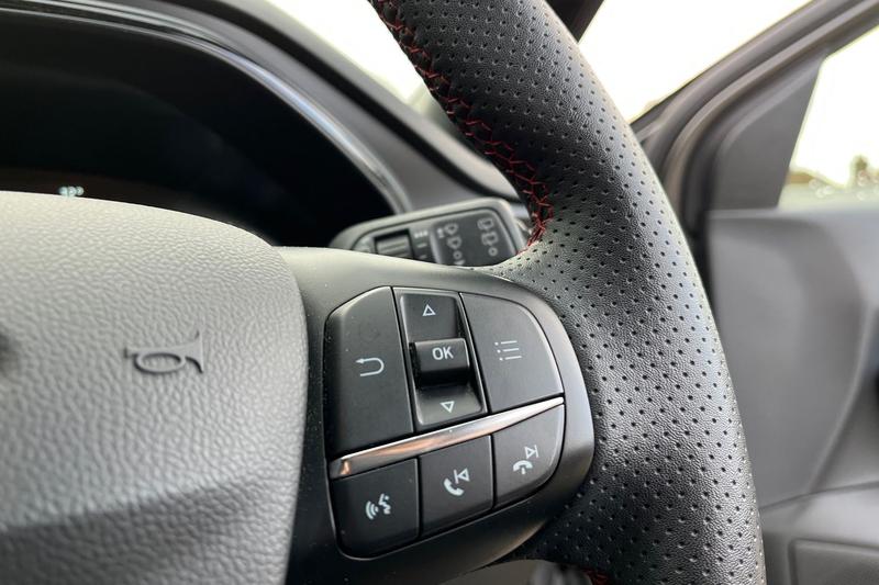 Used Ford Focus 2022 for sale - 76722861: Photo 28