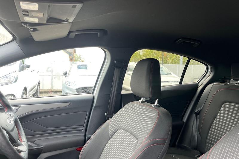 Used Ford Focus 2022 for sale - 76139621: Photo 19