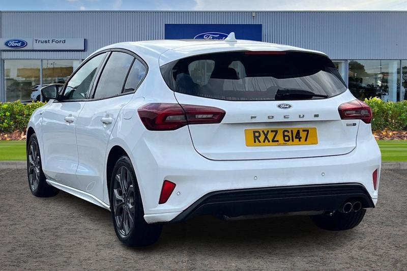 Used Ford Focus 2022 for sale - 76139621: Photo 2