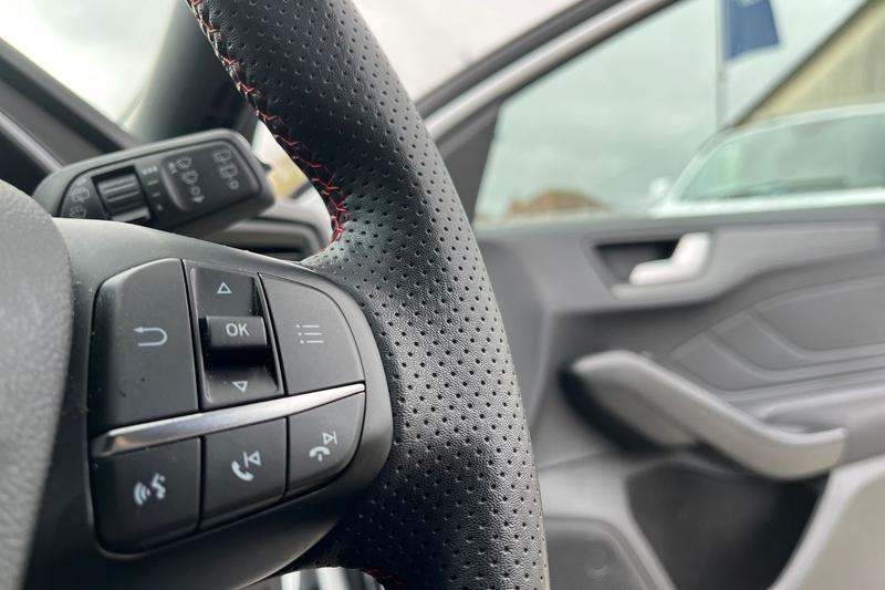 Used Ford Focus 2022 for sale - 76139621: Photo 27