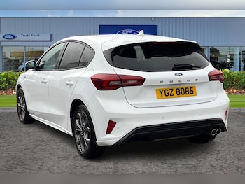 Used Ford Focus 2023 for sale - 76146733: Photo 2