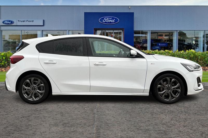 Used Ford Focus 2023 for sale - 76146733: Photo 3
