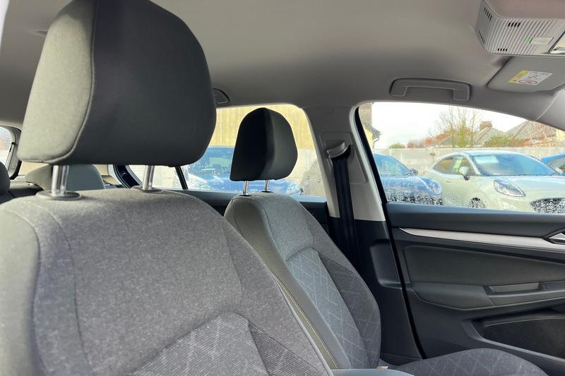 Used Volkswagen Golf 2022 for sale - 77367668: Photo 17