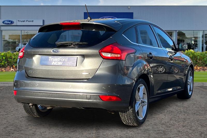 Used Ford Focus 2017 for sale - 76882551: Photo 4