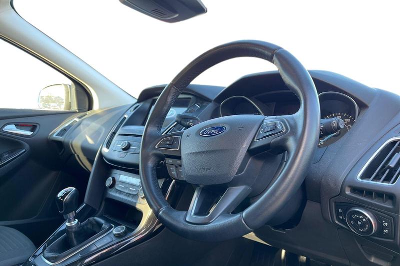 Used Ford Focus 2017 for sale - 76882551: Photo 9