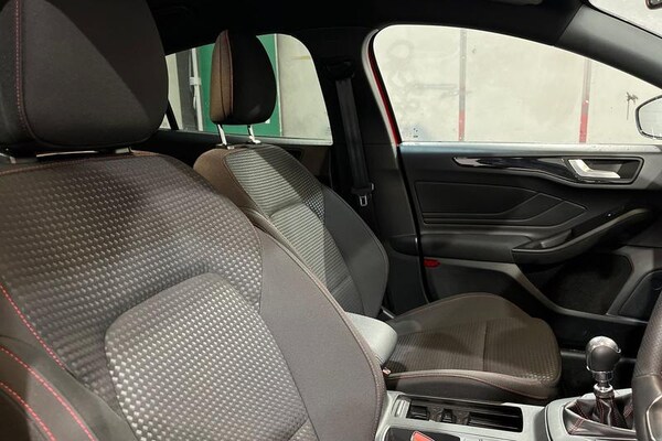 Used Ford Focus 2021 for sale - 75644125: Photo 17