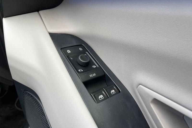 Used Ford Explorer 2024 for sale - 76234789: Photo 16