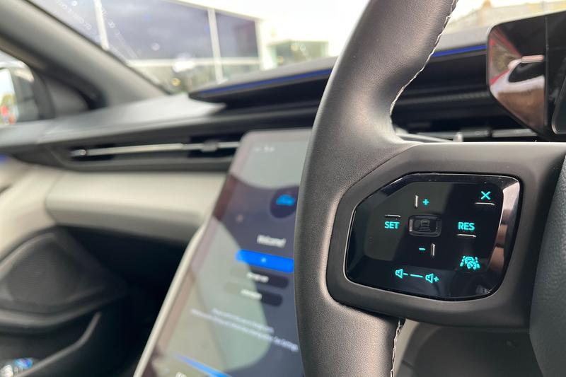 Used Ford Explorer 2024 for sale - 76234789: Photo 29