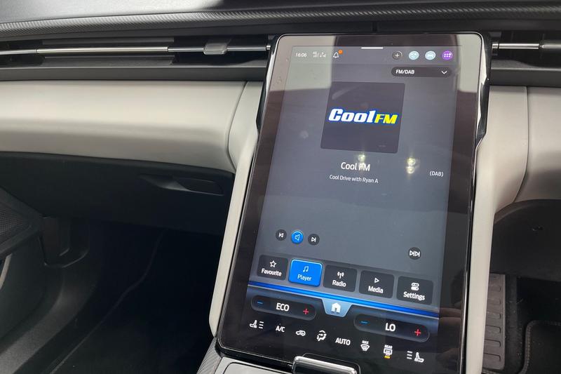 Used Ford Explorer 2024 for sale - 76234789: Photo 31