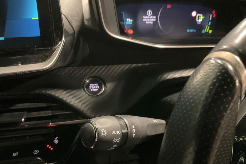 Used Peugeot 2008 2022 for sale - 77326850: Photo 14