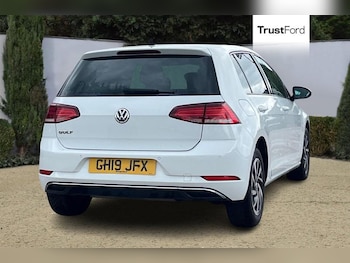 Used Volkswagen Golf 2019 for sale - 79050543: Photo