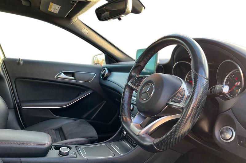 Used Mercedes-Benz GLA 2017 for sale - 76908836: Photo 9