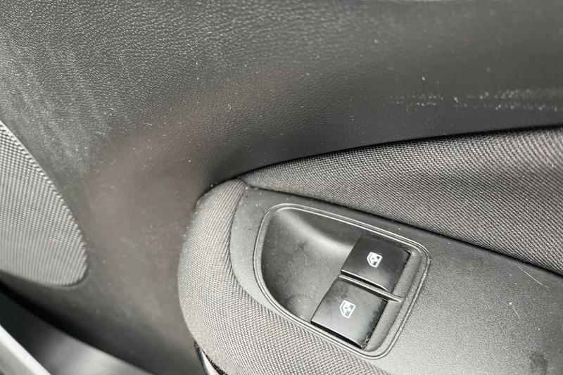 Used Vauxhall ADAM 2015 for sale - 77819844: Photo 16