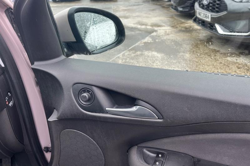 Used Vauxhall ADAM 2015 for sale - 77819844: Photo 24