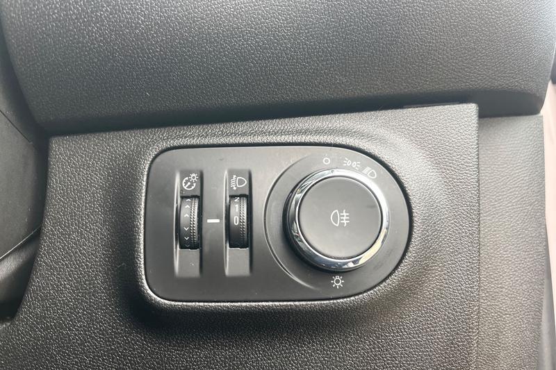 Used Vauxhall ADAM 2015 for sale - 77819844: Photo 26