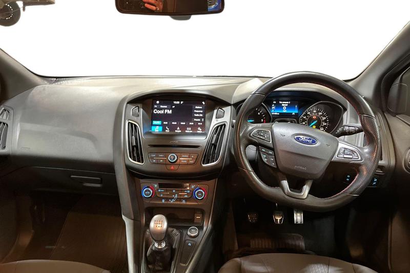 Used Ford Focus 2018 for sale - 78015352: Photo 11