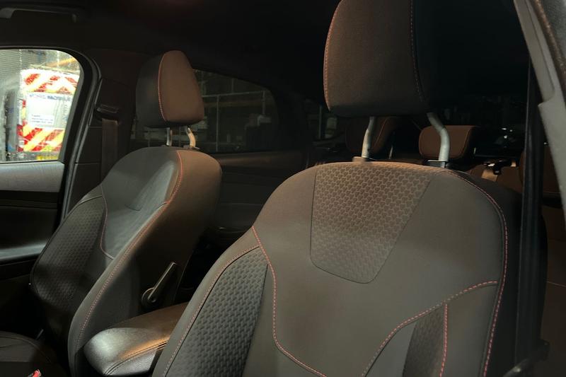 Used Ford Focus 2018 for sale - 78015352: Photo 19