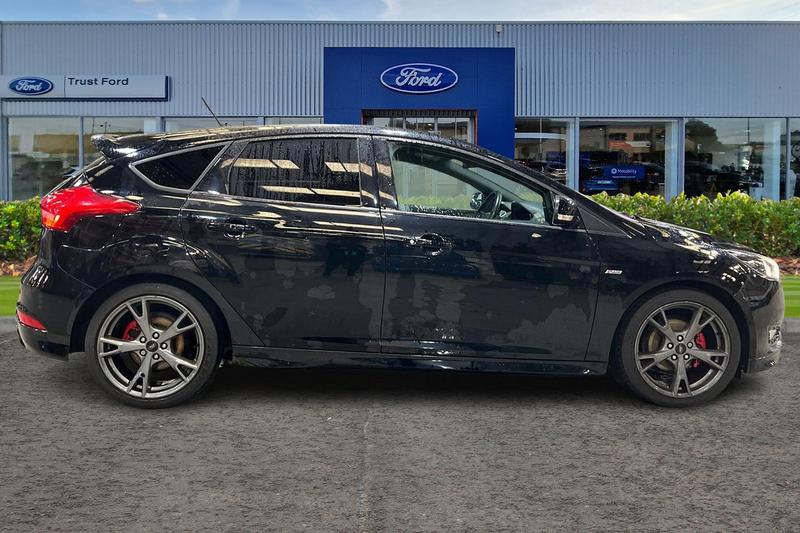 Used Ford Focus 2018 for sale - 78015352: Photo 3