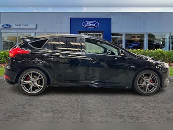 Used Ford Focus 2018 for sale - 78015352: Photo