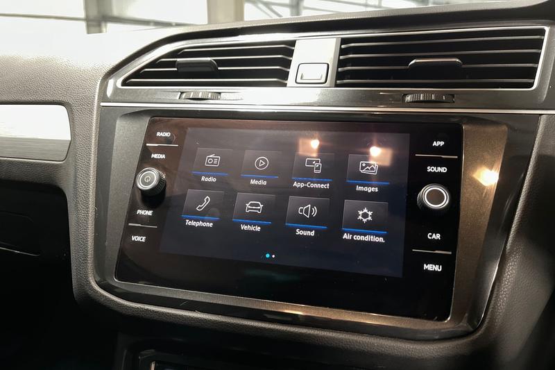 Used Volkswagen Tiguan 2018 for sale - 77346238: Photo 34