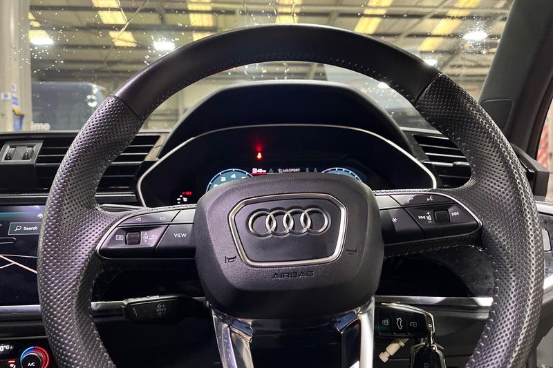 Used Audi Q3 2019 for sale - 77665696: Photo 12