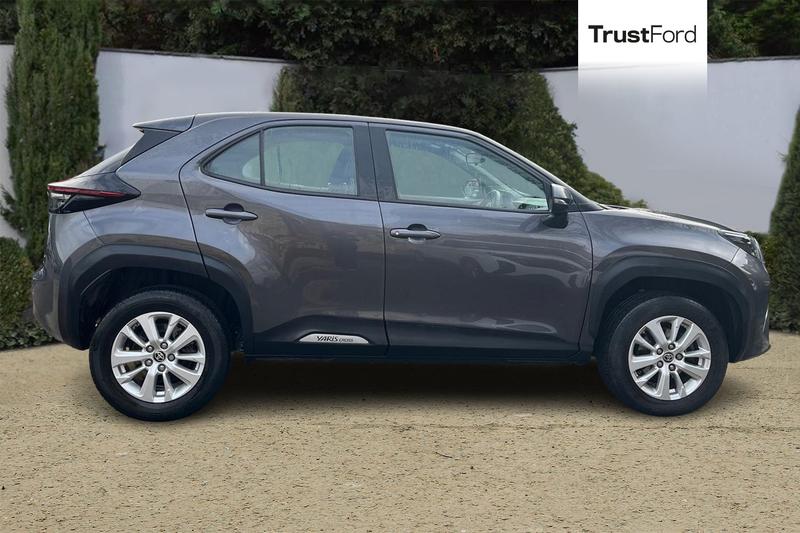 Used Toyota Yaris Cross 2023 for sale - 77965968: Photo 3