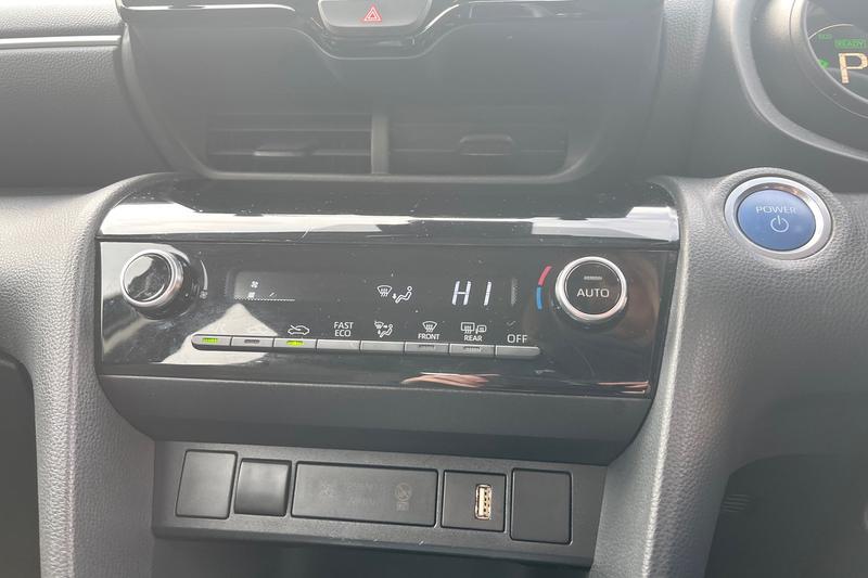 Used Toyota Yaris Cross 2023 for sale - 77965968: Photo 37