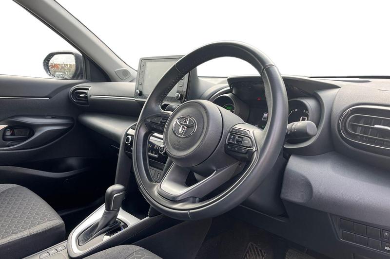 Used Toyota Yaris Cross 2023 for sale - 77965968: Photo 9