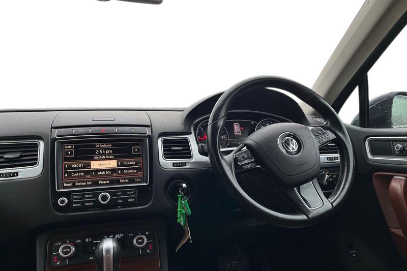Used Volkswagen Touareg 2015 for sale - 77450491: Photo 10