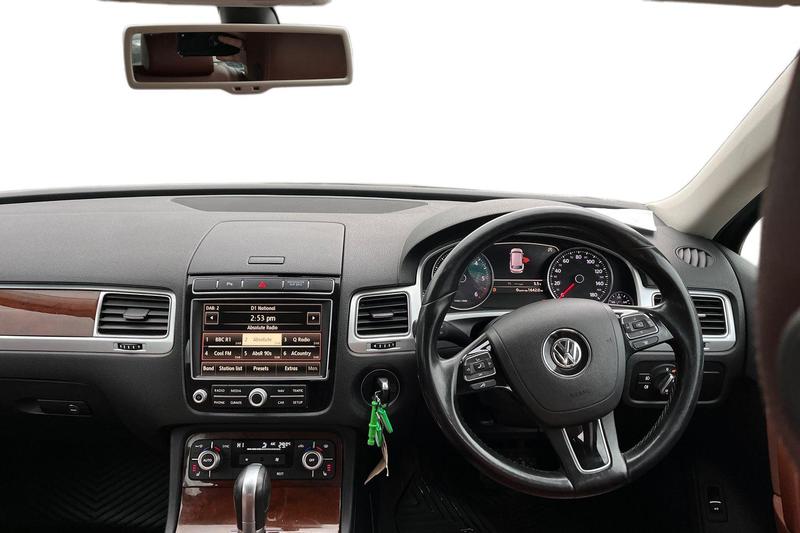 Used Volkswagen Touareg 2015 for sale - 77450491: Photo 11