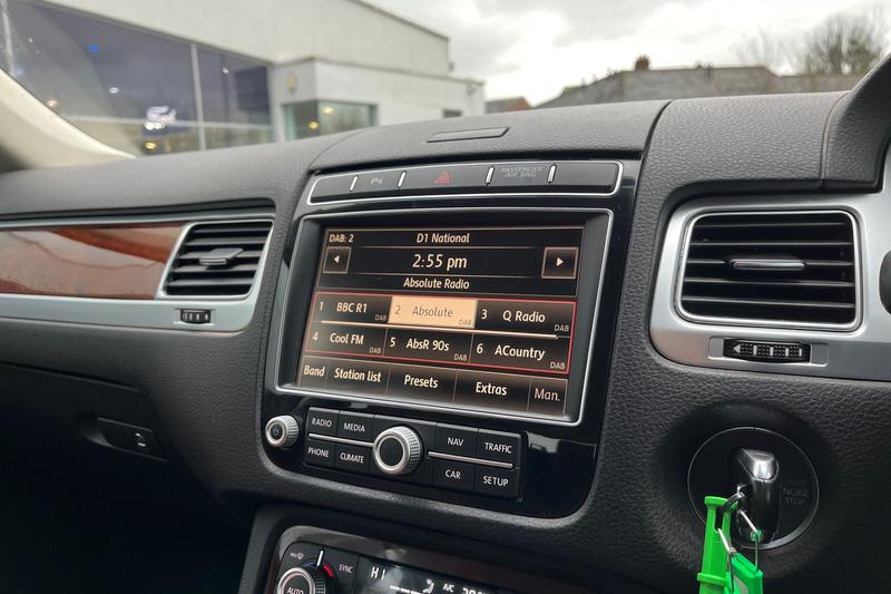 Used Volkswagen Touareg 2015 for sale - 77450491: Photo 31