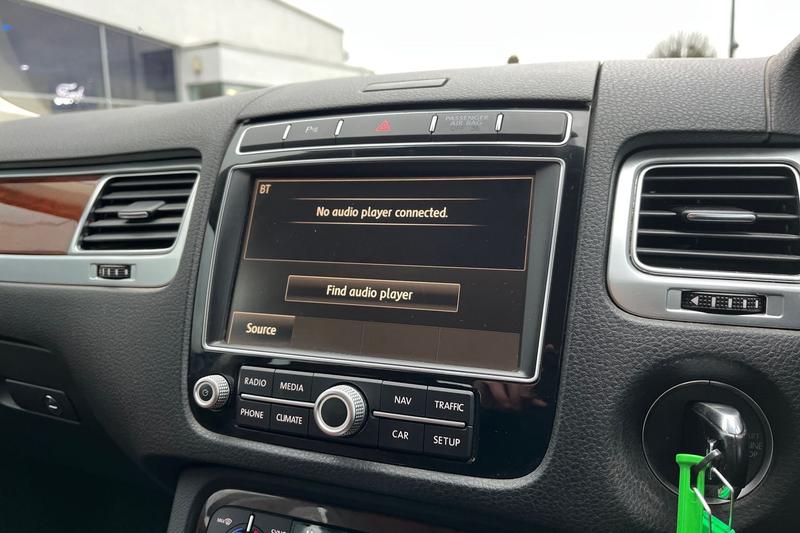 Used Volkswagen Touareg 2015 for sale - 77450491: Photo 32