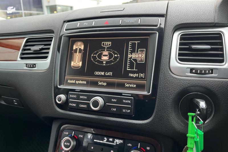 Used Volkswagen Touareg 2015 for sale - 77450491: Photo 35