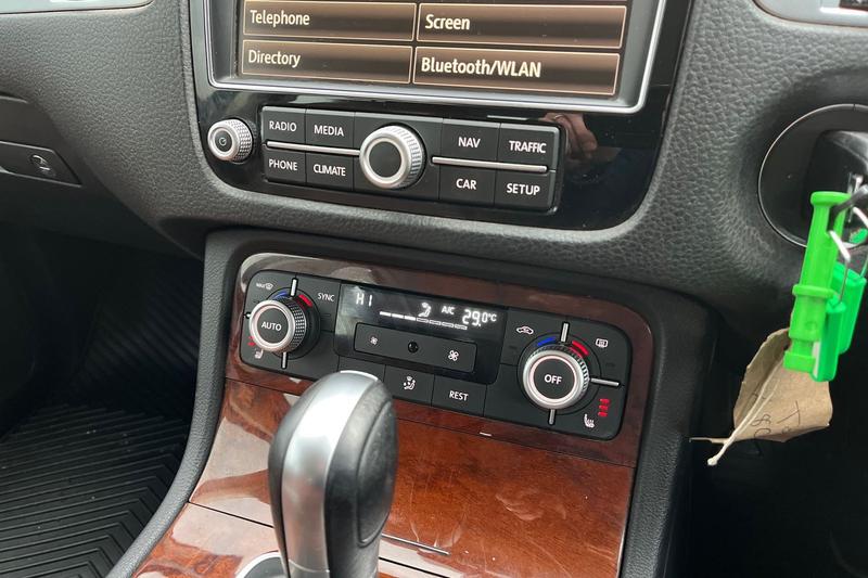 Used Volkswagen Touareg 2015 for sale - 77450491: Photo 37