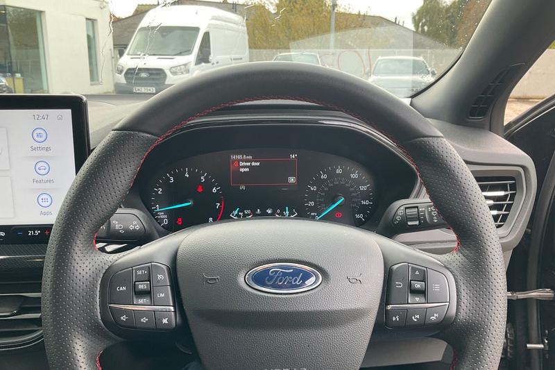 Used Ford Focus 2023 for sale - 76184520: Photo 12