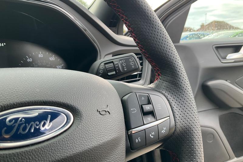 Used Ford Focus 2023 for sale - 76184520: Photo 28