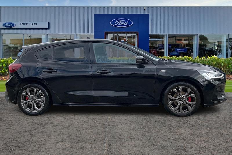 Used Ford Focus 2023 for sale - 76184520: Photo 3