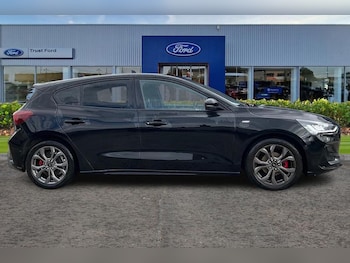 Used Ford Focus 2023 for sale - 76184520: Photo 3