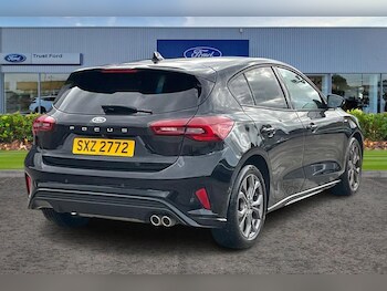 Used Ford Focus 2023 for sale - 76184520: Photo 4