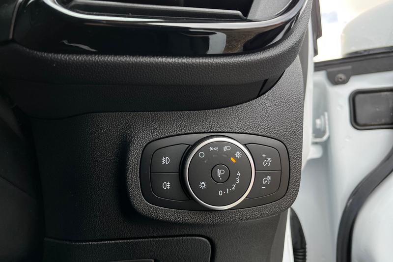Used Ford Fiesta 2018 for sale - 75995283: Photo 26
