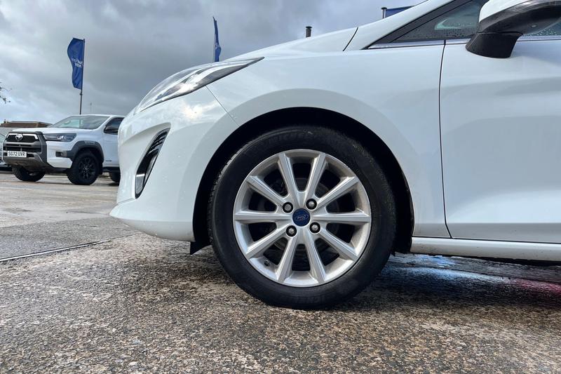 Used Ford Fiesta 2018 for sale - 75995283: Photo 8