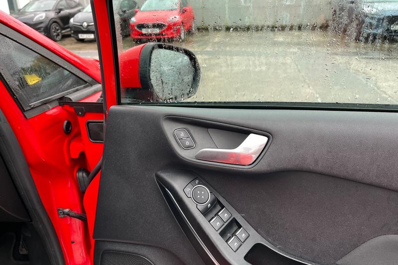 Used Ford Fiesta 2019 for sale - 76467735: Photo 24