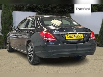 Used Mercedes-Benz C Class 2018 for sale - 76285409: Photo 2
