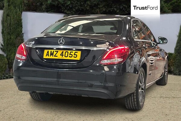 Used Mercedes-Benz C Class 2018 for sale - 76285409: Photo 4