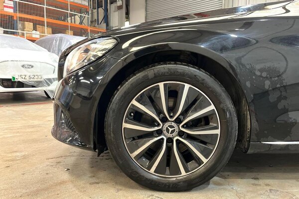 Used Mercedes-Benz C Class 2018 for sale - 76285409: Photo 8