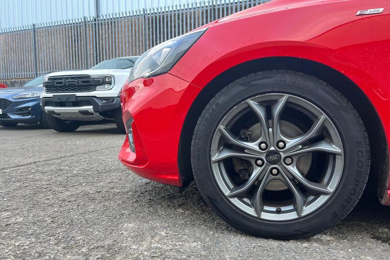 Used Ford Focus 2019 for sale - 76359713: Photo 8