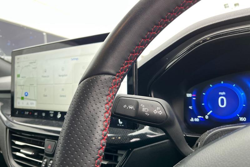 Used Ford Focus 2022 for sale - 76255360: Photo 14