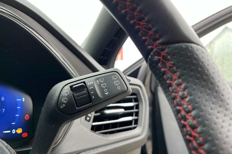 Used Ford Focus 2022 for sale - 76255360: Photo 15