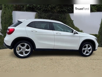 Used Mercedes-Benz GLA 2017 for sale - 78513478: Photo