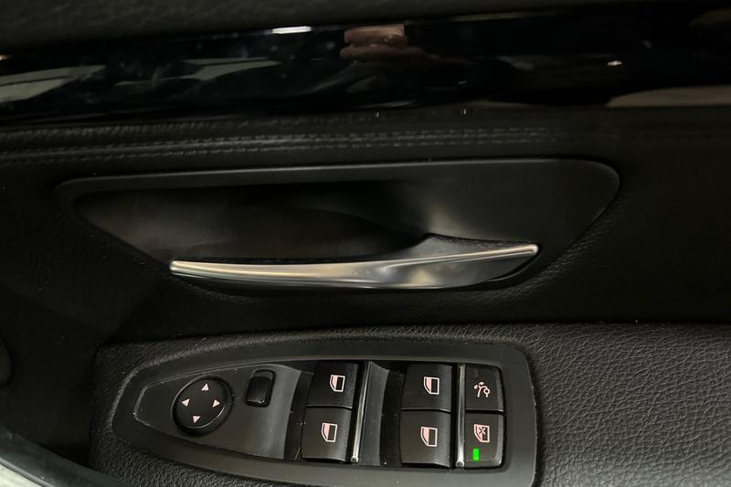 Used BMW 3 Series 2018 for sale - 77685125: Photo 16